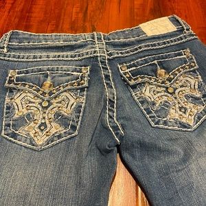 L.A. Idol USA capri jeweled jeans